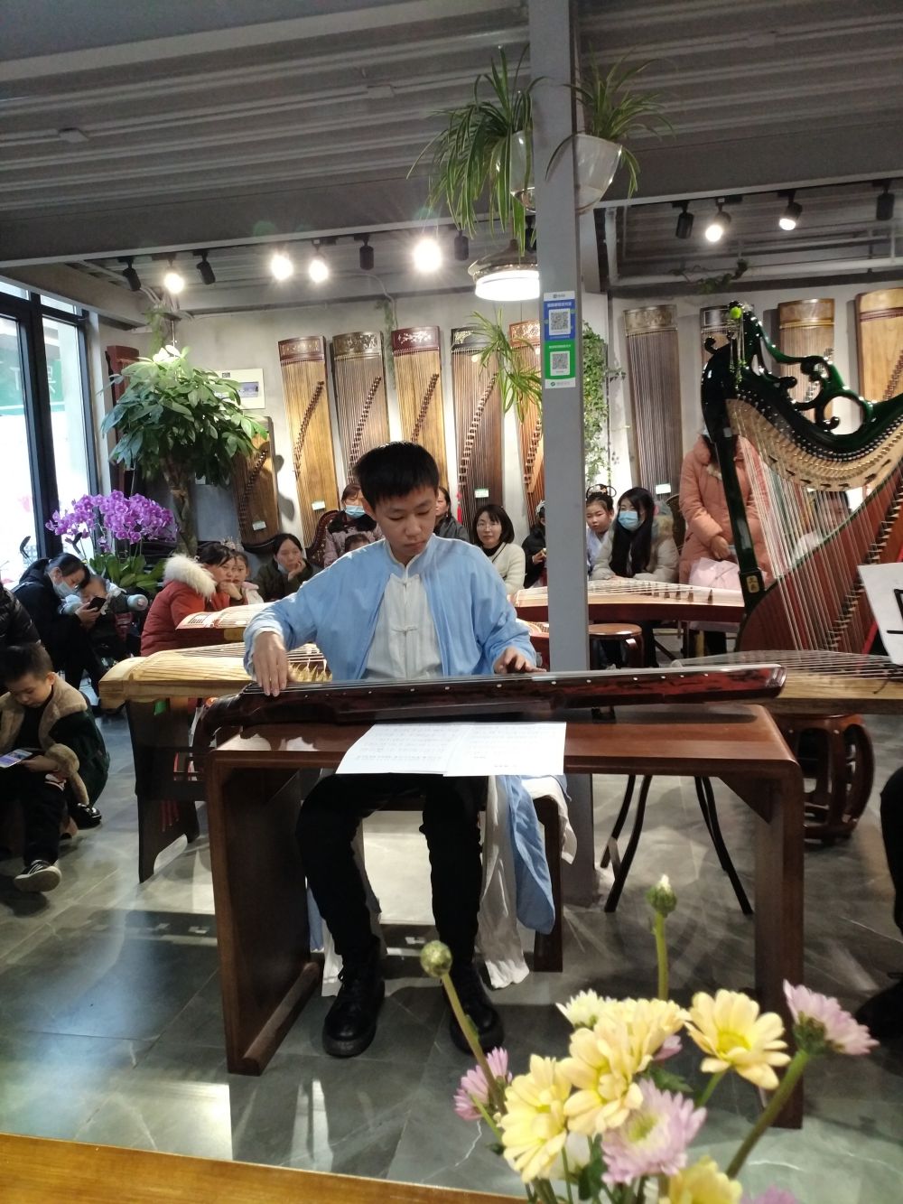 2-2102101R1433C.jpg